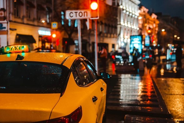 اولین تاکسی اینترنتی ایران | تاریخچه تاکسی در ایران | تاکسی گردشی چیست