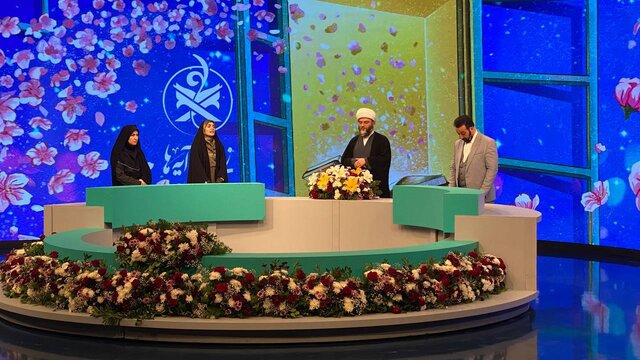 آغاز گام دوم پویش ملی زندگی با آیه ها با انتخاب ۱۰۰ آیه آشنا